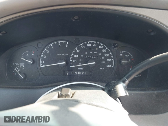 1999 Ford Explorer XLT z VIN 1FMZU32E8XUA34921, wystawiony jako IAAI lot #42162432 z przebiegiem 263 443 mil mil oraz . Historia ofert i sprzedaży dostępna na DreamBid. Obrazek 7.