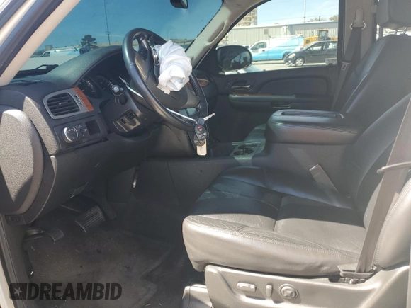 2008 GMC Yukon SLT w/4SB with VIN 1GKFC13J08R263645, listed as a Copart auction lot 47727595 with 0 mi miles and Salvage Title. Bid and sale history available at carsss.com. Image 7.