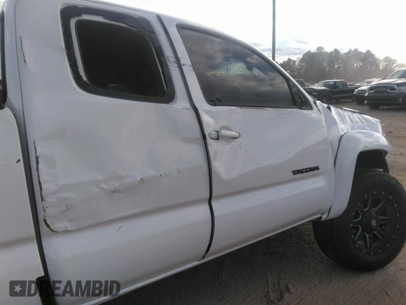 2012 Toyota Tacoma with VIN 5TFUU4EN8CX034202, listed as a IAAI auction lot 41117523 with 179,446 mi miles. Bid and sale history available at carsss.com. Image 18.