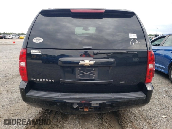 2008 Chevrolet Suburban 3LT with VIN 3GNFC16J48G201275, listed as a Copart auction lot 56451975 with 214,284 mi miles and Non repairable. Bid and sale history available at DreamBid. Image 6.