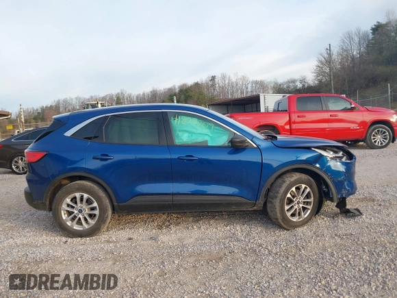 2022 Ford Escape SE with VIN 1FMCU9G64NUA65087, listed as a IAAI auction lot 41807209 with 15,114 mi miles. Bid and sale history available at carsss.com. Image 13.
