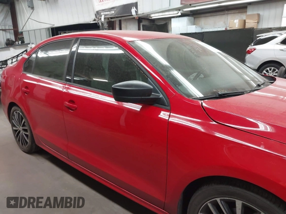 2015 Volkswagen Jetta SE с VIN 3VWD17AJ2FM427651, выставлен на аукционе IAAI как лот 41119547 с пробегом 76 730 миль миль и . История ставок и продаж доступна на DreamBid. Изображение 14.
