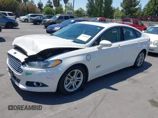 2016 Ford Fusion Titanium z VIN 3FA6P0SU1GR116118, wystawiony jako IAAI lot #42685489 z przebiegiem 138 690 mil mil oraz . Historia ofert i sprzedaży dostępna na DreamBid. Obrazek 17.