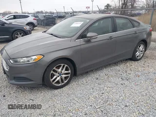 2013 Ford Fusion SE with VIN 3FA6P0HR6DR111205, listed as a IAAI auction lot 42082946 with 204,898 mi miles. Bid and sale history available at carsss.com. Image 2.