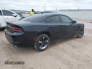2023 Dodge Charger SXT z VIN 2C3CDXBG6PH656928, wystawiony jako IAAI lot #42027238 z przebiegiem 29 921 mil mil oraz . Historia ofert i sprzedaży dostępna na DreamBid. Obrazek 4.
