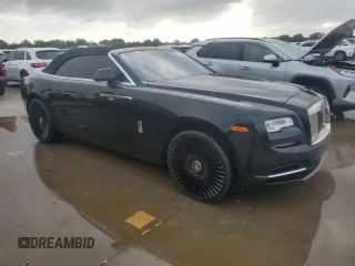 2019 Rolls-Royce Dawn z VIN SCA666D58KU115921, wystawiony jako Copart lot #73912984 z przebiegiem Nie podano mil oraz Szkody całkowita. Historia ofert i sprzedaży dostępna na DreamBid. Obrazek 4.