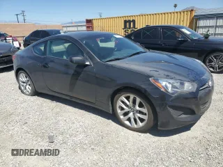 2013 Hyundai Genesis Coupe Premium z VIN KMHHT6KD7DU099360, wystawiony jako Copart lot #56168185 z przebiegiem 121 118 mil mil oraz Szkody całkowita. Historia ofert i sprzedaży dostępna na DreamBid. Obrazek 4.