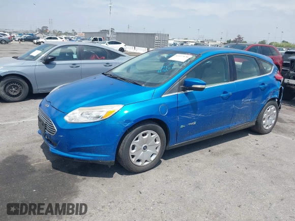 2013 Ford Focus Electric z VIN 1FADP3R44DL222541, wystawiony jako IAAI lot #42157870 z przebiegiem 59 880 mil mil oraz . Historia ofert i sprzedaży dostępna na DreamBid. Obrazek 2.