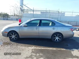 2004 Lexus ES 350 with VIN JTHBA30G345049091, listed as a IAAI auction lot 41819423 with Not provided miles and . Bid and sale history available at DreamBid. Image 13.