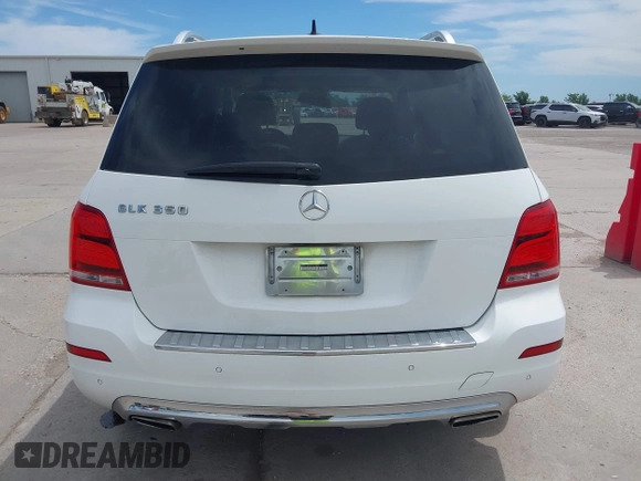 2015 Mercedes-Benz GLK 350 z VIN WDCGG5HB3FG419872, wystawiony jako IAAI lot #42301900 z przebiegiem 193 840 mil mil oraz . Historia ofert i sprzedaży dostępna na DreamBid. Obrazek 16.