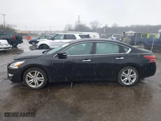 2013 Nissan Altima 3.5 SL with VIN 1N4BL3APXDC158501, listed as a IAAI auction lot 41744175 with 135,806 mi miles. Bid and sale history available at carsss.com. Image 14.