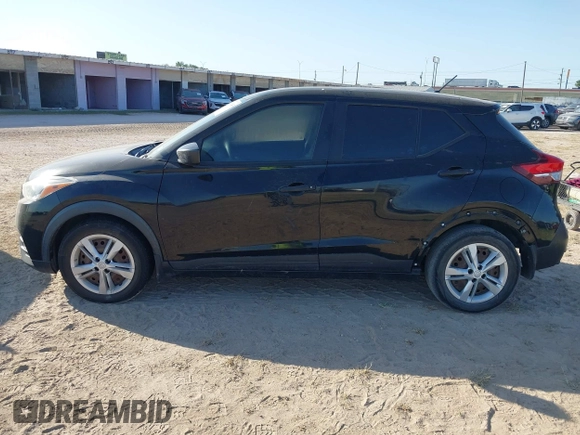 2020 Nissan Kicks S z VIN 3N1CP5BV6LL533723, wystawiony jako IAAI lot #41974845 z przebiegiem 160 874 mil mil oraz . Historia ofert i sprzedaży dostępna na DreamBid. Obrazek 14.