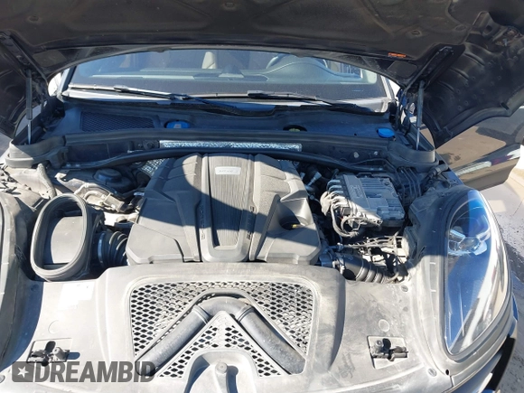 2021 Porsche Macan S with VIN WP1AB2A53MLB38137, listed as a IAAI auction lot 41668798 with 109,652 mi miles and . Bid and sale history available at DreamBid. Image 10.