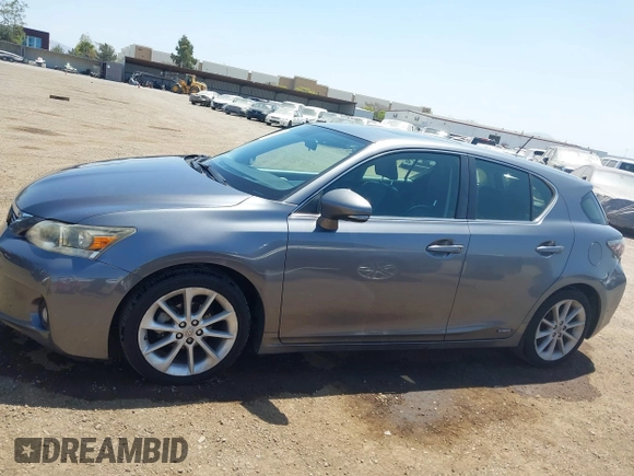 2013 Lexus CT 200h Hybrid with VIN JTHKD5BH6D2147686, listed as a IAAI auction lot 42117110 with 143,450 mi miles. Bid and sale history available at carsss.com. Image 14.