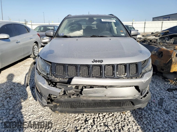 2018 Jeep Compass Latitude with VIN 3C4NJCBB5JT408159, listed as a Copart auction lot 49064805 with 82,730 mi miles and Salvage Title. Bid and sale history available at carsss.com. Image 5.