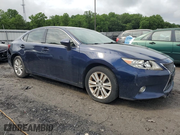 2014 Lexus ES 330 with VIN JTHBK1GG6E2123341, listed as a Copart auction lot 61187455 with 175,406 mi miles and Clean title. Bid and sale history available at DreamBid. Image 4.