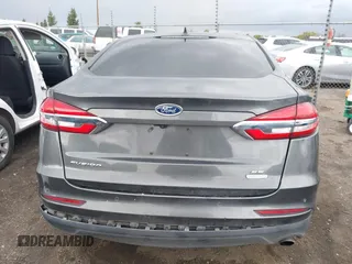 2019 Ford Fusion SE with VIN 3FA6P0HD3KR284679, listed as a IAAI auction lot 41925937 with 67,058 mi miles. Bid and sale history available at carsss.com. Image 16.