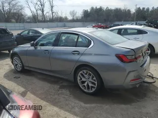 2025 BMW 3 Series 330i xDrive with VIN 3MW89CW01S8F37225, listed as a Copart auction lot 54339895 with 2,294 mi miles and Clean Title. Bid and sale history available at carsss.com. Image 2.