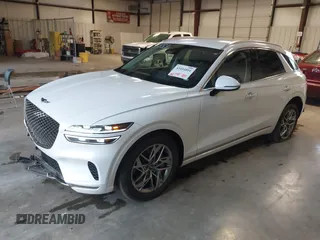 2025 Genesis GV70 2.5T z VIN 5NMMADTB9SH025307, wystawiony jako IAAI lot #42454804 z przebiegiem 20 799 mil mil oraz . Historia ofert i sprzedaży dostępna na DreamBid. Obrazek 2.