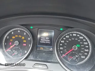 2018 Volkswagen Atlas SE with VIN 1V2CR2CA6JC570554, listed as a IAAI auction lot 42403260 with 109,427 mi miles and . Bid and sale history available at DreamBid. Image 7.