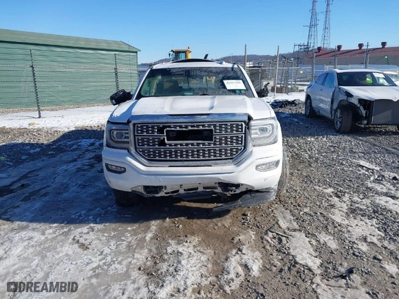 2018 GMC Sierra 1500 Denali with VIN 3GTU2PEC8JG519642, listed as a IAAI auction lot 41427185 with 111,596 mi miles. Bid and sale history available at carsss.com. Image 13.