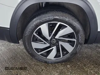 2024 Volkswagen Atlas SE с VIN 1V2HR2CA9RC564720, выставлен на аукционе IAAI как лот 42774211 с пробегом 22 207 миль миль и . История ставок и продаж доступна на DreamBid. Изображение 46.