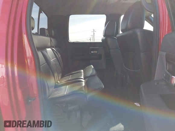 2006 Ford F-150 XLT z VIN 1FTPW14V96KC52092, wystawiony jako IAAI lot #42034553 z przebiegiem 178 376 mil mil oraz . Historia ofert i sprzedaży dostępna na DreamBid. Obrazek 8.