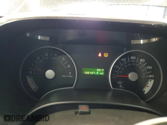2010 Ford Explorer XLT с VIN 1FMEU7DE3AUA62765, выставлен на аукционе Copart как лот 60205965 с пробегом 188 187 миль миль и Чистый • Clean title. История ставок и продаж доступна на DreamBid. Изображение 9.