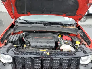 2021 Jeep Renegade Jeepster z VIN ZACNJDAB0MPM33342, wystawiony jako Copart lot #59976115 z przebiegiem 52 184 mil mil oraz Szkoda całkowita • Salvage title. Historia ofert i sprzedaży dostępna na DreamBid. Obrazek 12.