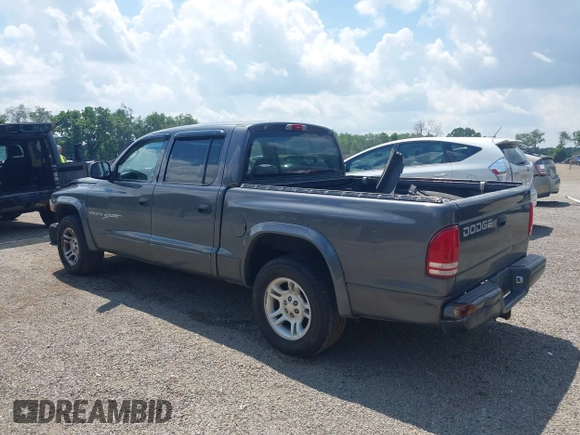 2001 Dodge Dakota with VIN 1B7HL2AX01S338909, listed as a IAAI auction lot 42639655 with 111,858 mi miles and . Bid and sale history available at DreamBid. Image 3.