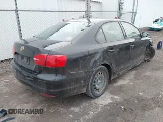 2012 Volkswagen Jetta SE с VIN 3VWDP7AJ9CM332014, выставлен на аукционе IAAI как лот 41527054 с пробегом 153 030 миль миль и . История ставок и продаж доступна на DreamBid. Изображение 4.