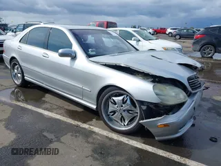 2001 Mercedes-Benz S with VIN WDBNG70J51A197017, listed as a IAAI auction lot 41936977 with Not Provided miles. Bid and sale history available at carsss.com. Image 1.