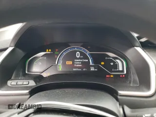2018 Honda Clarity Plug-In Hybrid with VIN JHMZC5F18JC014058, listed as a Copart auction lot 55027004 with 68,476 mi miles. Bid and sale history available at carsss.com. Image 9.
