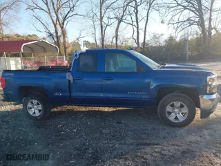 2017 Chevrolet Silverado 1500 LT with VIN 1GCVKREH2HZ120960, listed as a IAAI auction lot 41672453 with 60,592 mi miles. Bid and sale history available at carsss.com. Image 13.