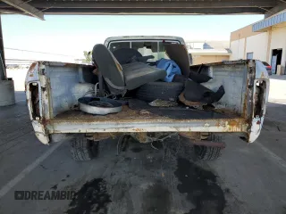 1976 Ford F-250 z VIN F25JRB81094, wystawiony jako Copart lot #55358685 z przebiegiem 7 481 mil mil oraz Szkoda całkowita • Salvage title. Historia ofert i sprzedaży dostępna na DreamBid. Obrazek 6.