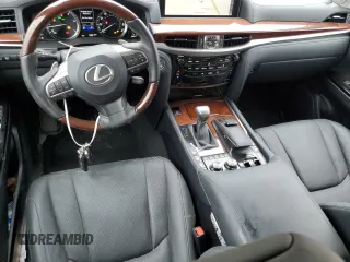 2021 Lexus LX z VIN JTJFY7AX9M4340637, wystawiony jako Copart lot #44361884 z przebiegiem 9 357 mil mil oraz . Historia ofert i sprzedaży dostępna na DreamBid. Obrazek 8.