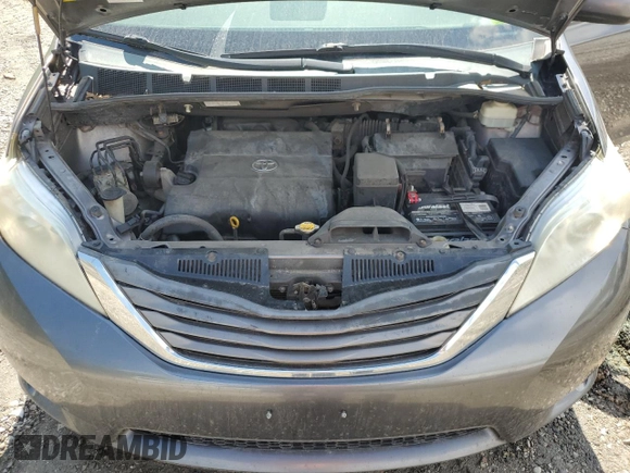 2011 Toyota Sienna XLE z VIN 5TDDK3DCXBS014134, wystawiony jako Copart lot #55124725 z przebiegiem 193 629 mil mil oraz Szkoda całkowita • Salvage title. Historia ofert i sprzedaży dostępna na DreamBid. Obrazek 12.