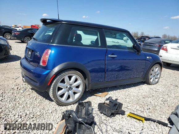 2003 MINI Hardtop S with VIN WMWRE33423TD67736, listed as a Copart auction lot 53428565 with 148,784 mi miles and Clean Title. Bid and sale history available at DreamBid. Image 3.