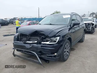 2021 Volkswagen Tiguan S with VIN 3VV1B7AX4MM025586, listed as a IAAI auction lot 41889996 with 21,777 mi miles and . Bid and sale history available at DreamBid. Image 17.