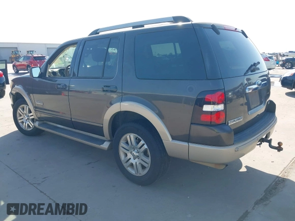 2006 Ford Explorer z VIN 1FMEU64E56UB52663, wystawiony jako IAAI lot #42002830 z przebiegiem 199 847 mil mil oraz . Historia ofert i sprzedaży dostępna na DreamBid. Obrazek 3.