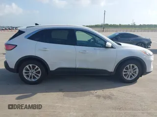 2020 Ford Escape SE z VIN 1FMCU0G67LUA10190, wystawiony jako IAAI lot #42533228 z przebiegiem 135 961 mil mil oraz . Historia ofert i sprzedaży dostępna na DreamBid. Obrazek 13.
