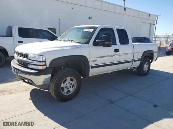 2002 Chevrolet Silverado 1500 LS with VIN 2GCEK19T721368721, listed as a Copart auction lot 50418495 with 133,418 mi miles and Salvage Title. Bid and sale history available at carsss.com. Image 1.