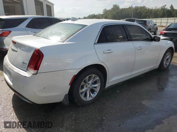 2015 Chrysler 300 Limited with VIN 2C3CCAAG0FH743692, listed as a Copart auction lot 72279754 with 170,030 mi miles and Salvage Title. Bid and sale history available at DreamBid. Image 3.