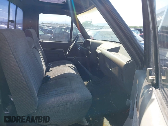 1991 Ford F-150 с VIN 1FTEF14N6MLA42984, выставлен на аукционе IAAI как лот 42370169 с пробегом 86 207 миль миль и . История ставок и продаж доступна на DreamBid. Изображение 5.
