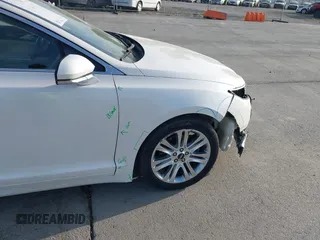 2016 Lincoln MKZ with VIN 3LN6L2JK0GR627283, listed as a IAAI auction lot 42271206 with 52,890 mi miles and . Bid and sale history available at DreamBid. Image 21.