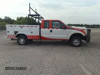 2016 Ford F-250 XL with VIN 1FD7X2B68GEC87426, listed as a IAAI auction lot 42014962 with 452,645 mi miles and . Bid and sale history available at DreamBid. Image 13.