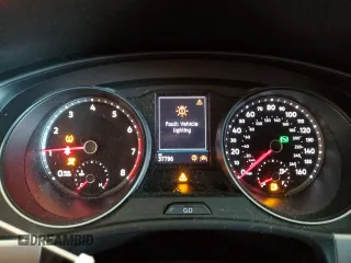 2021 Volkswagen Atlas SE with VIN 1V2DP2CAXMC557210, listed as a Copart auction lot 69634074 with 37,796 mi miles and Salvage title. Bid and sale history available at DreamBid. Image 9.