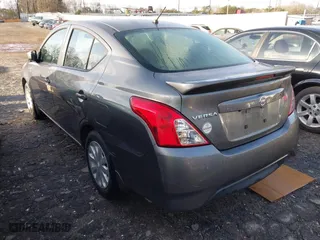 2019 Nissan Versa Sedan SV with VIN 3N1CN7AP6KL828159, listed as a IAAI auction lot 41722674 with 132,854 mi miles. Bid and sale history available at carsss.com. Image 3.