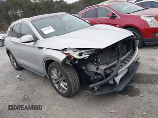 2019 Infiniti QX50 Essential с VIN 3PCAJ5M13KF136032, выставлен на аукционе IAAI как лот 41391260 с пробегом 102 407 миль миль и . История ставок и продаж доступна на DreamBid. Изображение 1.