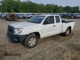 2015 Toyota Tacoma with VIN 5TFTX4CNXFX049732, listed as a Copart auction lot 54382475 with 174,668 mi miles and Salvage title. Bid and sale history available at DreamBid. Image 1.